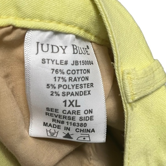 Judy Blue Dip Dye Cut Off Shorts - Picture 9 of 10